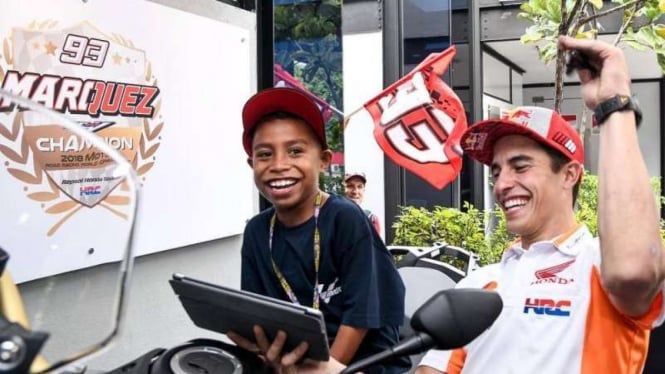 Marc Marquez dan Rivaldi Elvans Krisna 