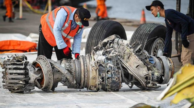 Los oficiales hablaron de Lion Air JT 6110 Aircraft Prismal Port, Yakartah, domingo, domingo, domingo, el domingo, domingo.