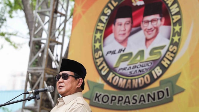 Calon Presiden nomer urut 02 Prabowo Subianto menyampaikan sambutan saat deklarasi dukungan dari Komando Ulama Pemenangan Prabowo-Sandi (Koppasandi) di Jakarta.