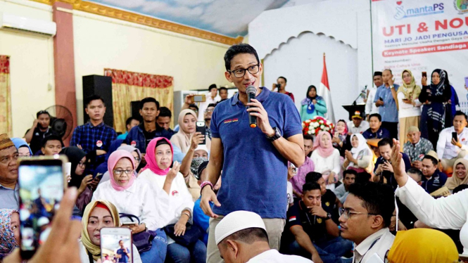 Cawapres nomor urut 02, Sandiaga Uno menjadi pembicara pada pelatihan OK OCE di Kota Gorontalo, Gorontalo