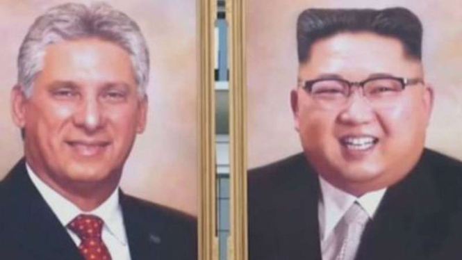 Pemimpin Korut Kim Jong-un (kanan) dan Presiden Kuba Miguel Díaz-Canel (kiri)
