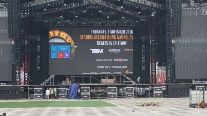 Persiapan konser Guns n Roses