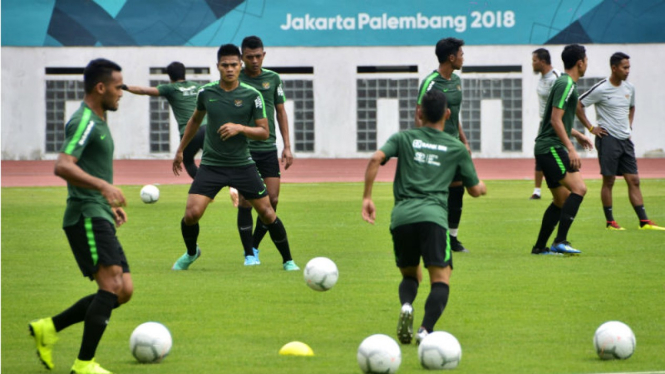 Sesi latihan Timnas Indonesia jelang Piala AFF