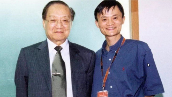 Jack Ma dengan Louis Cha