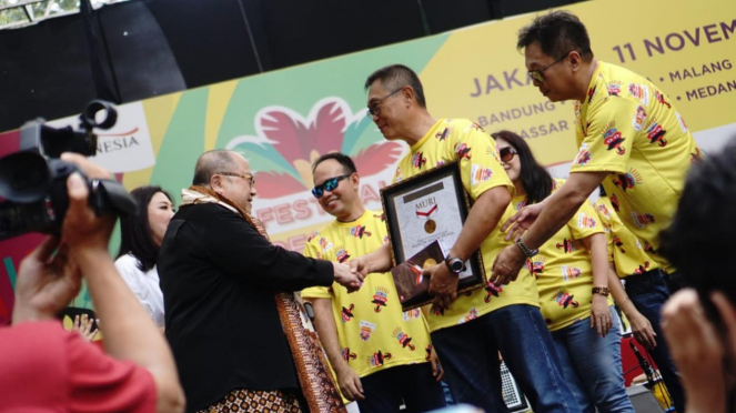 Penghargaan MURI untuk Festival Pesona Lokal Jakarta