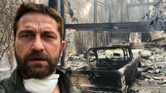 Aktor Gerald Butler memperlihatkan rumahnya yang ikut hangus dalam kebakaran California.
