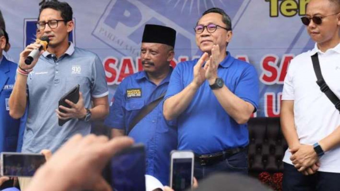 Ketua Umum PAN, Zulkifli Hasan, kampanye bersama Cawapres, Sandiaga Uno.