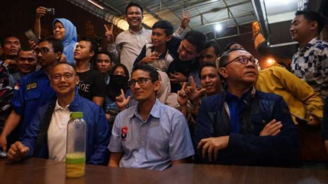 Ketua Umum PAN, Zulkifli Hasan, kampanye bersama Cawapres, Sandiaga Uno.