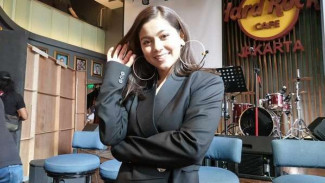 Seleb Malaysia Ini Ngebet Adu Akting Bareng Reza Rahadian