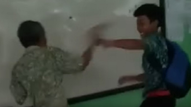 Video viral siswa SMK di Kendal membully guru