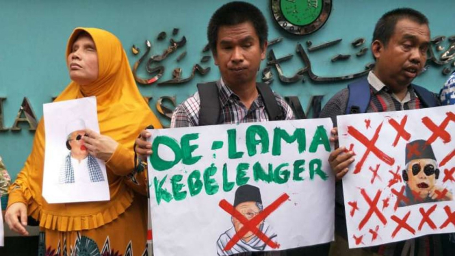 Kaum disabilitas unjuk rasa di kantor MUI, Jakarta, mendesak Ma'ruf Amin minta maaf, Rabu (14/11/2018).