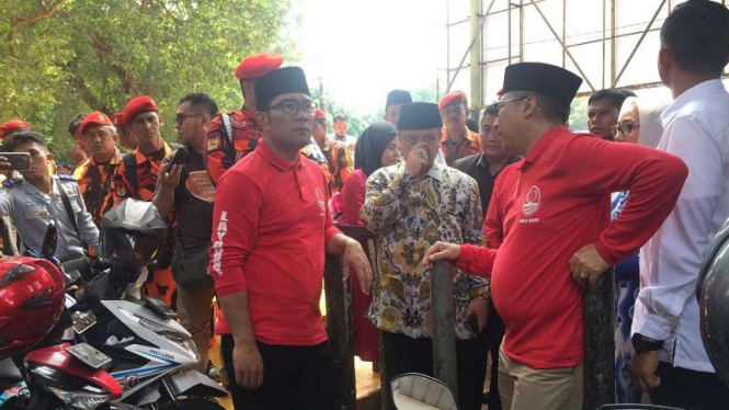 Gubernur Jawa Barat Ridwan Kamil di Cirebon 