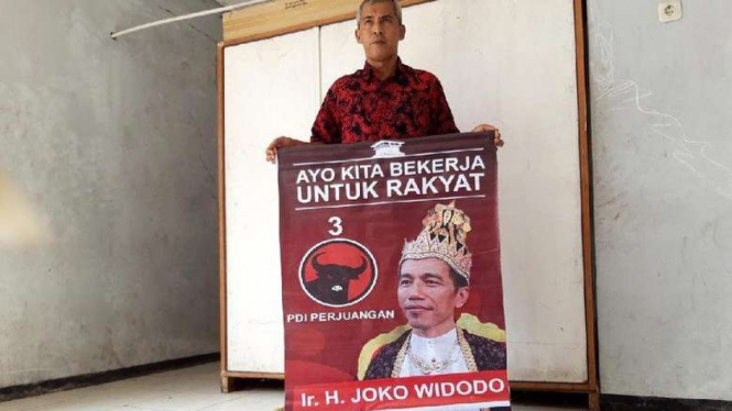 Poster yang disebut bergambar Raja Jokowi berada di Jawa Tengah. 