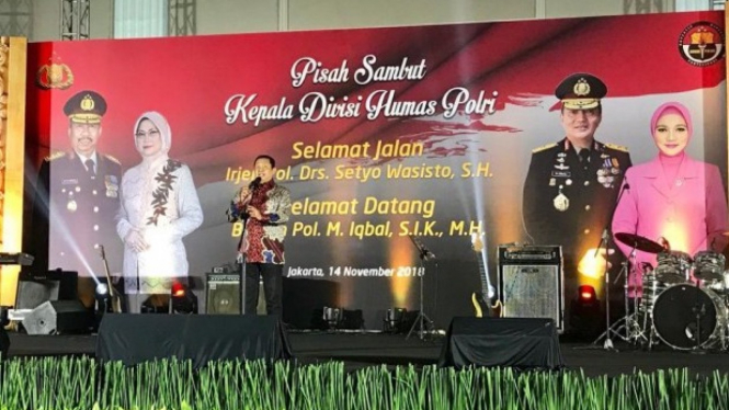 Ketua DPR RI Bambang Soesatyo dalam acara pisah sambut Kepala Divisi Humas Polri