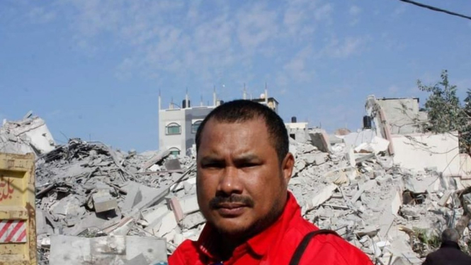 Abdillah Onim, wartawan dan relawan Indonesia yang tinggal di Gaza sejak 2009. - Abdillah Onim