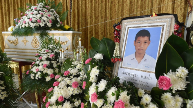 Anucha Thasako meninggal dunia setelah bertanding. Ia mengalami knock out dan pendarahan otak. - AFP/Getty Images