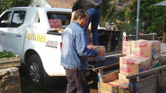 Bea Cukai Kediri Amankan Ratusan Botol Miras Tanpa Izin Edar