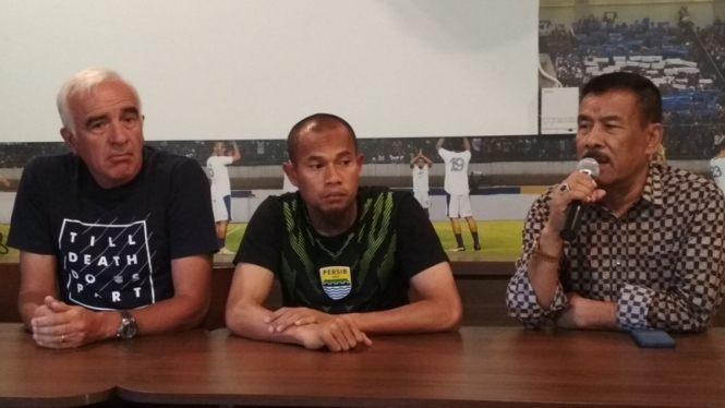 Konferensi pers Persib Bandung soal isu pemain terima suap