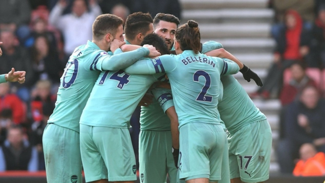 Pemain Arsenal melakukan selebrasi usai cetak gol ke gawang Bournemouth