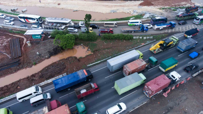 Ilustrasi jalan tol.