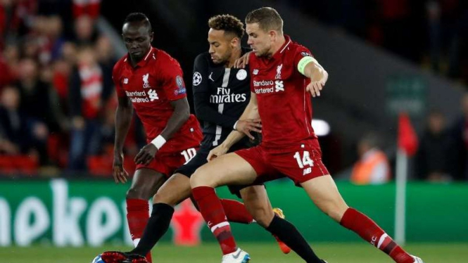 Pertandingan Liga Champions antara Liverpool kontra Paris Saint-Germain (PSG)