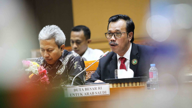 Duta Besar Luar Biasa dan Berkuasa Penuh (LBBP) Indonesia untuk Kerajaan Arab Saudi, Agus Maftuh Abegebriel (kanan)