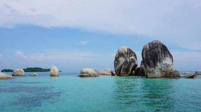 Pulau Batu Berlayar, Belitung