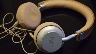 Headphone Her, Perangkat Rp18 Juta tapi Banyak Kekurangan
