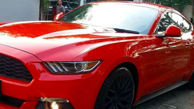 Ford Mustang milik Desta yang dijual. 