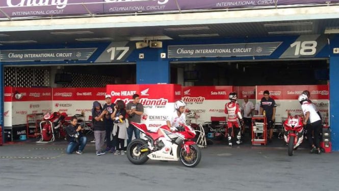 Suasana paddock Indonesia di Asia Road Racing Championship (ARRC)