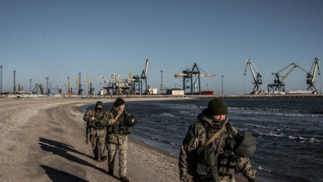 Darurat militer antara lain diterapkan di Donetsk yang berbatasan dengan Rusia. Di sini pemberontak dukungan Rusia mengangkat senjata melawan tentara pemerintah Ukraina. - Getty Images