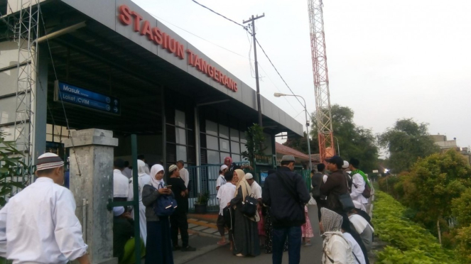 Massa Reuni Aksi Damai 212 dari Tangerang