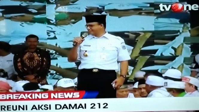 Gubernur DKI Anies Baswedan di Reuni 212