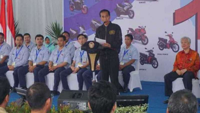 Jokowi datangi pabrik Yamaha.