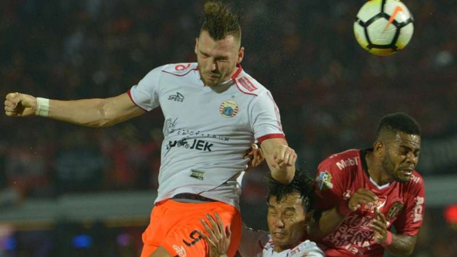 Pertandingan Liga 1 antara Bali United melawan Persija Jakarta