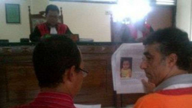 Hakim PN Semarang Lasito saat menyidangkan gembong sabu asal Pakistan 