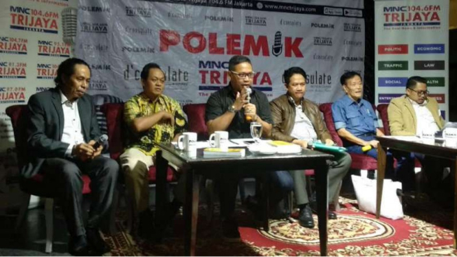 Guru Besar Hukum dan Masyarakat Fakultas Hukum Undip, Suteki 