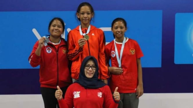 Loncat Indah 2nd Indonesia Open Aquatic Championship 201