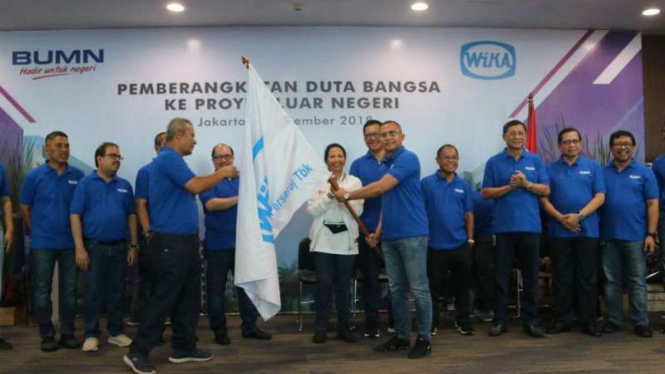 Menteri BUMN Rini Soemarno melepas keberangkatan ratusan pekerja WIKA