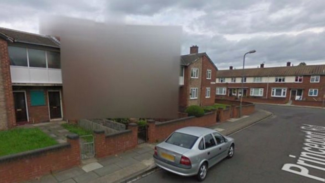 Sebuah rumah diburamkan di peta Google Street View