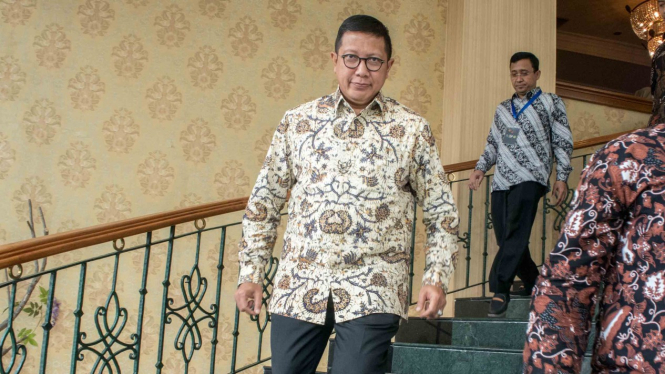 Menteri Agama, Lukman Hakim Saifuddin (kiri)