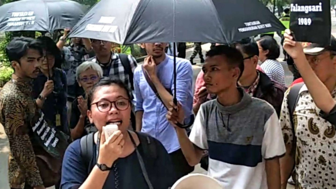 Wapres Jusuf Kalla didemo di kantor Komnas HAM, Jakarta, Selasa, 11 Desember 2018.