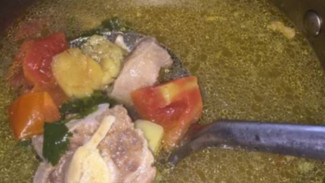 Begini Cara Bikin Sop Buntut yang Lezat dan Empuk