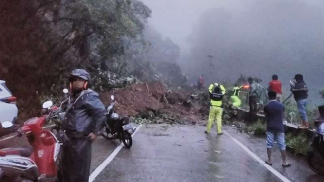 Foto hoax longsor di Puncak, Bogor.