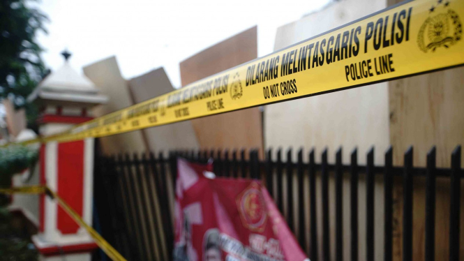 Polsek Ciracas yang dirusak massa di Jalan Raya Bogor, Ciracas, Jakarta Timur