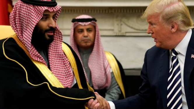 Presiden Trump secara konsisten membela hubungan dengan Arab Saudi. - Reuters