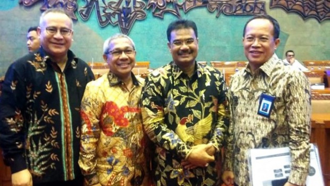 Wakil Ketua Komisi X DPR RI Sutan Adil Hendra bersama jajaran Kemendikbud. 