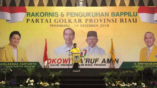 Ketua Umum DPP Golkar Airlangga Hartarto di Riau