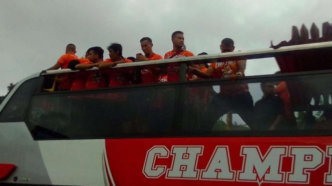 Para pemain Persija Jakarta diarak demi merayakan gelar juara Liga 1