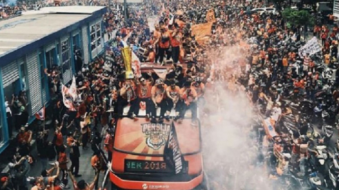 Pawai Persija Juara Liga 1 di Jalan Sudirman, Jakarta, Sabtu 15 Desmeber 2018